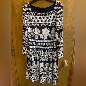 Dark blue dress with white pattern